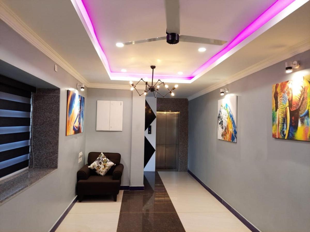 Airavat Hotel บูบันเนสชวาร์ ภายนอก รูปภาพ